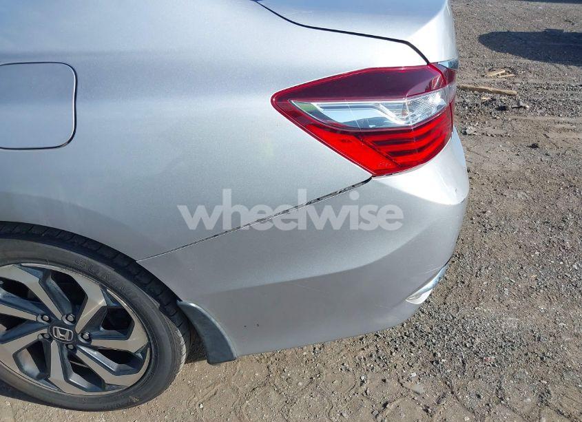 Photo 18 of 2017 Honda Accord EX-L (VIN 1HGCR2F85HA154609)