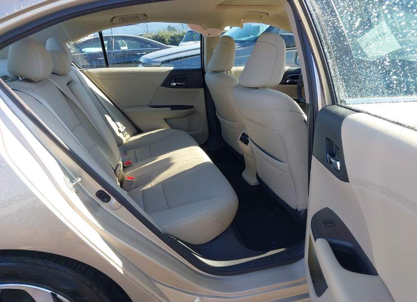 Photo 8 of 2017 Honda Accord EX-L (VIN 1HGCR2F85HA212878)