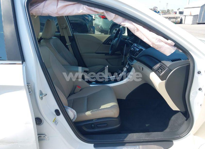 Photo 5 of 2013 Honda Accord EX-L (VIN 1HGCR2F86DA024719)