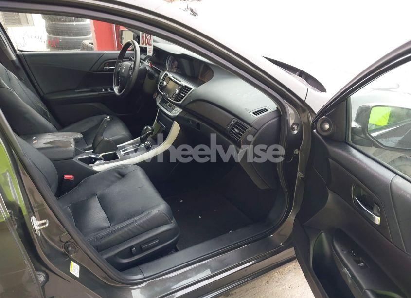 Photo 5 of 2013 Honda Accord EX-L (VIN 1HGCR2F86DA033145)