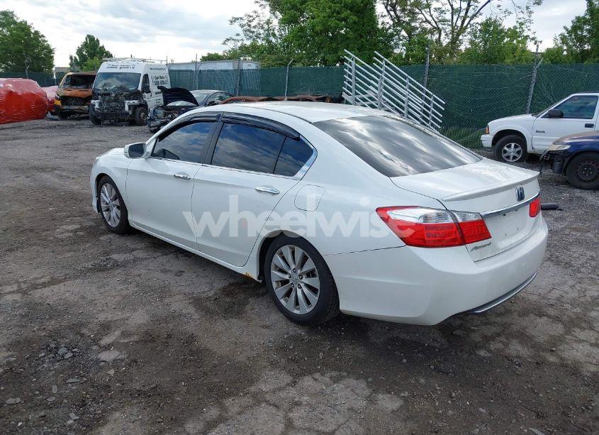 Photo 3 of 2013 Honda Accord EX-L (VIN 1HGCR2F86DA050060)
