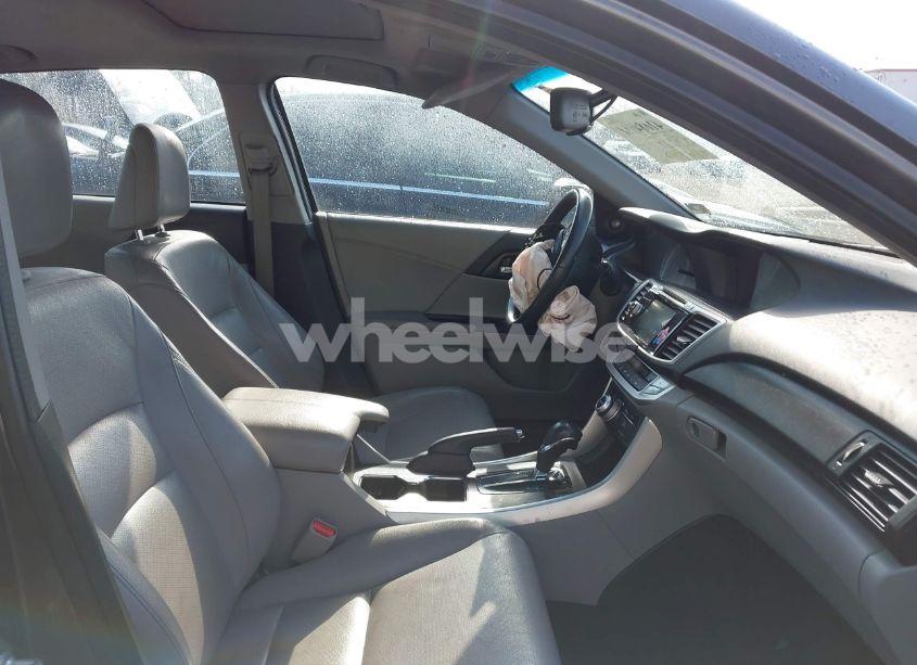 Photo 5 of 2013 Honda Accord EX-L (VIN 1HGCR2F86DA058210)