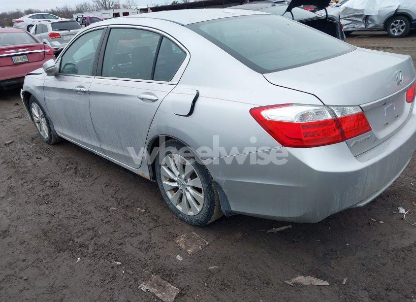 Photo 3 of 2013 Honda Accord EX-L (VIN 1HGCR2F86DA144276)