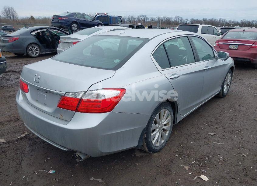 Photo 4 of 2013 Honda Accord EX-L (VIN 1HGCR2F86DA144276)