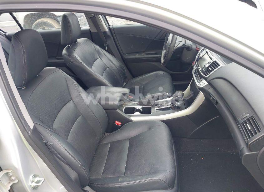 Photo 5 of 2013 Honda Accord EX-L (VIN 1HGCR2F86DA144276)