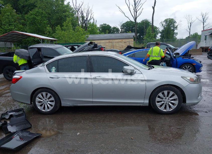 Photo 13 of 2013 Honda Accord EX-L (VIN 1HGCR2F86DA151843)