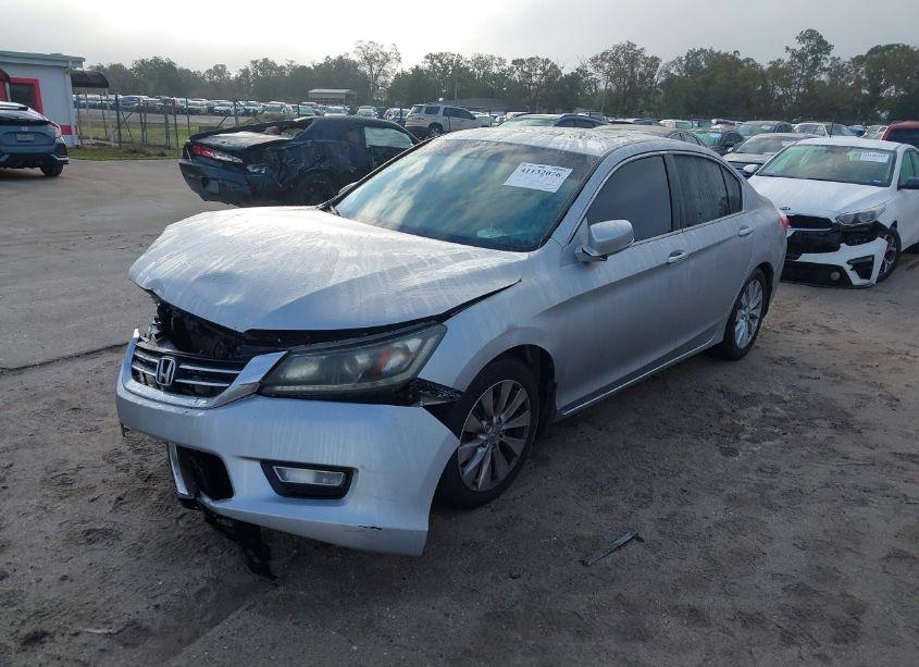 Photo 2 of 2013 Honda Accord EX-L (VIN 1HGCR2F86DA206128)