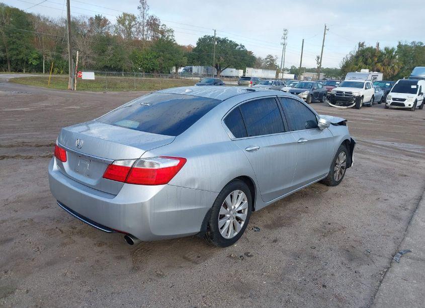 Photo 4 of 2013 Honda Accord EX-L (VIN 1HGCR2F86DA206128)