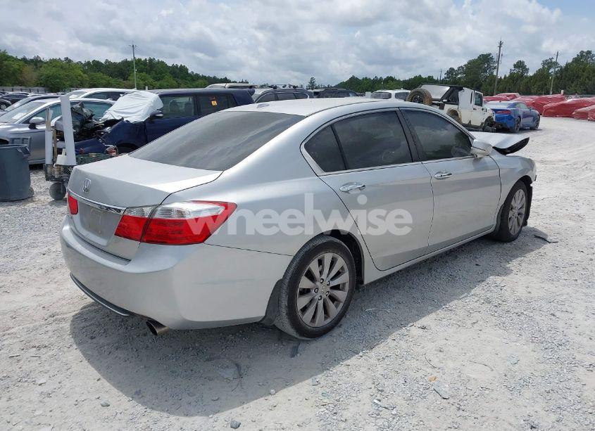 Photo 4 of 2013 Honda Accord EX-L (VIN 1HGCR2F86DA263820)