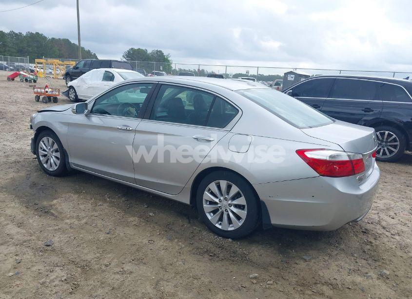 Photo 3 of 2014 Honda Accord EX-L (VIN 1HGCR2F86EA244492)