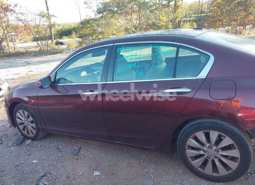 Photo 14 of 2015 Honda Accord EX-L (VIN 1HGCR2F86FA002061)