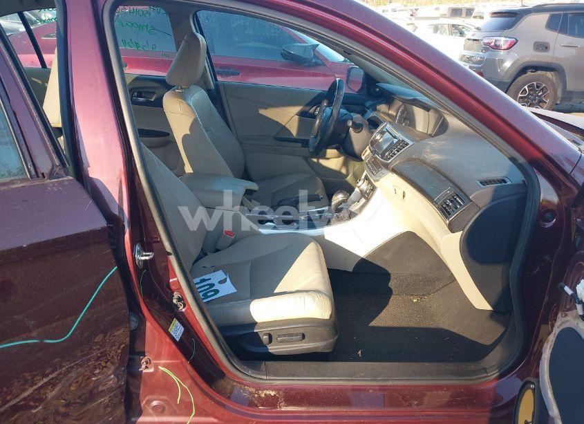 Photo 5 of 2015 Honda Accord EX-L (VIN 1HGCR2F86FA002061)