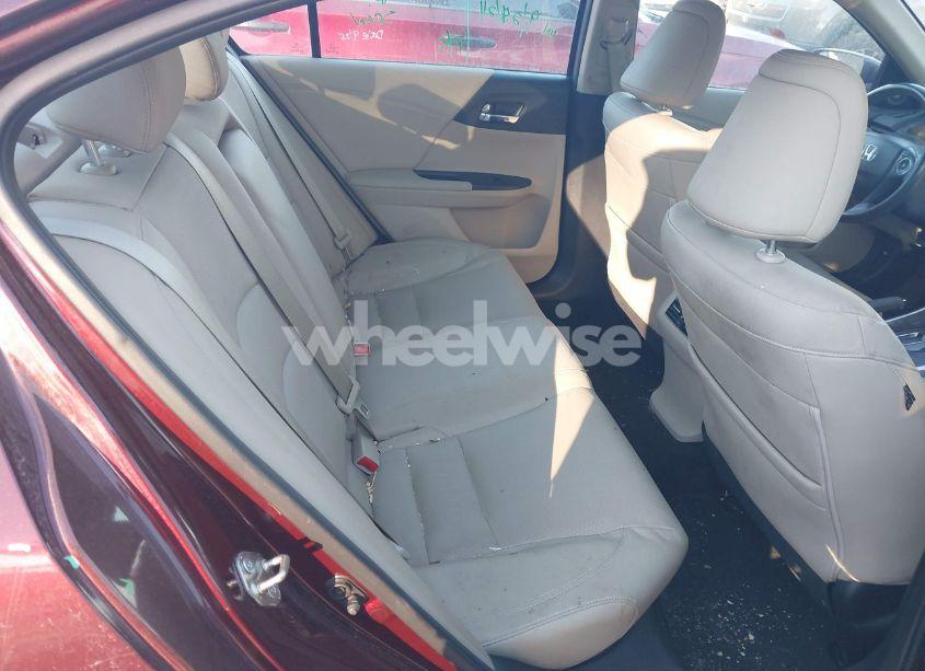 Photo 8 of 2015 Honda Accord EX-L (VIN 1HGCR2F86FA002061)