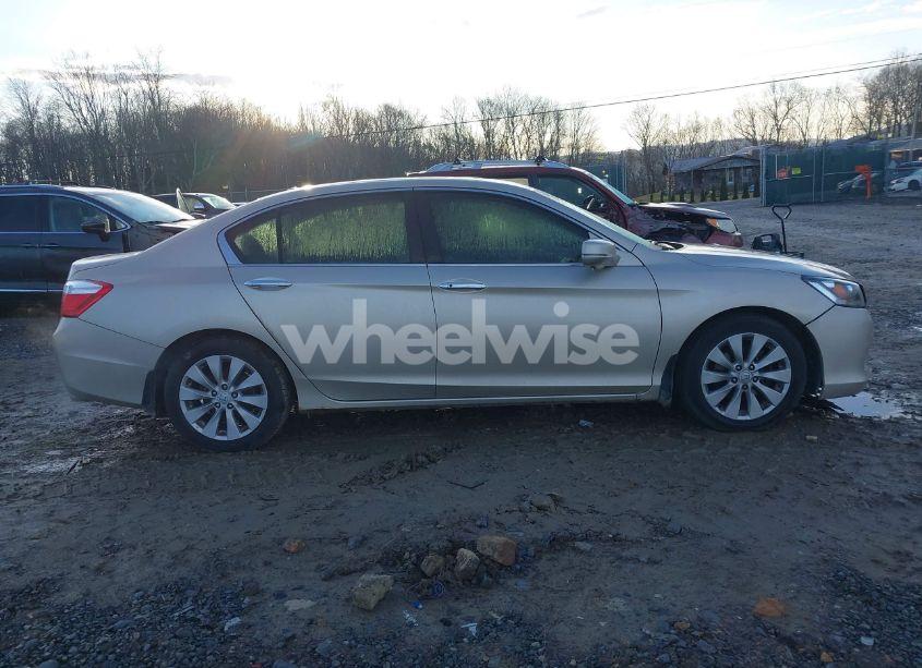 Photo 14 of 2015 Honda Accord EX-L (VIN 1HGCR2F86FA010788)