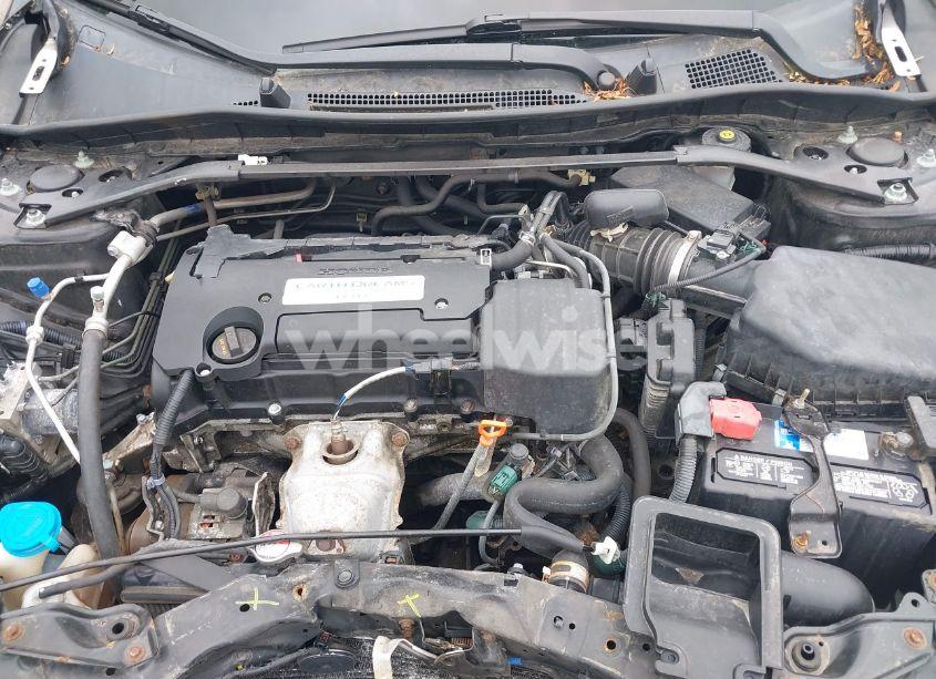 Photo 10 of 2015 Honda Accord EX-L (VIN 1HGCR2F86FA011911)