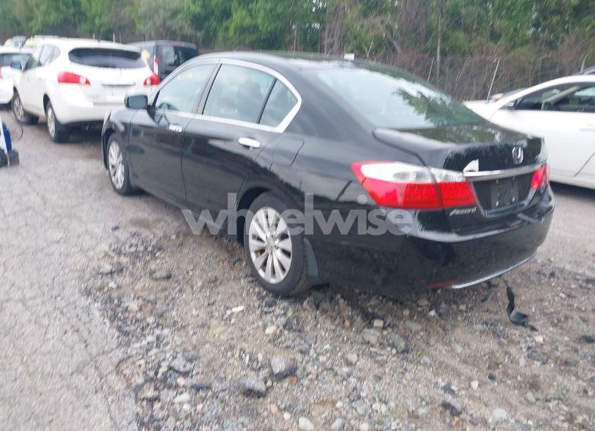 Photo 3 of 2015 Honda Accord EX-L (VIN 1HGCR2F86FA011911)