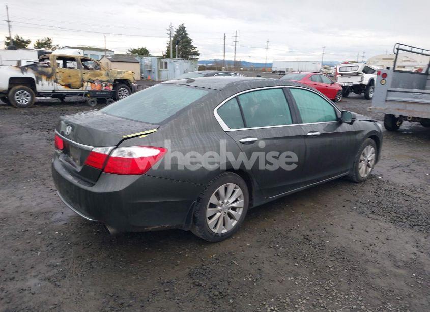 Photo 4 of 2015 Honda Accord EX-L (VIN 1HGCR2F86FA047971)