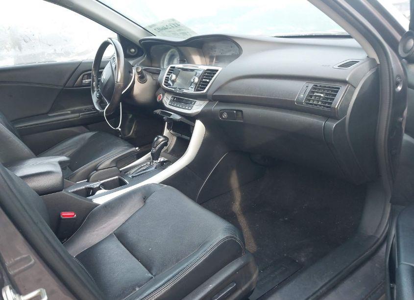 Photo 5 of 2015 Honda Accord EX-L (VIN 1HGCR2F86FA060977)