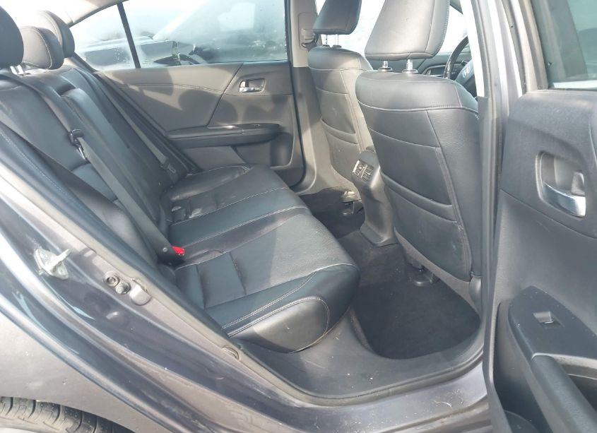 Photo 8 of 2015 Honda Accord EX-L (VIN 1HGCR2F86FA060977)