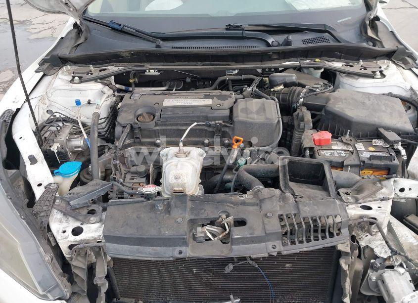 Photo 10 of 2015 Honda Accord EX-L (VIN 1HGCR2F86FA104475)