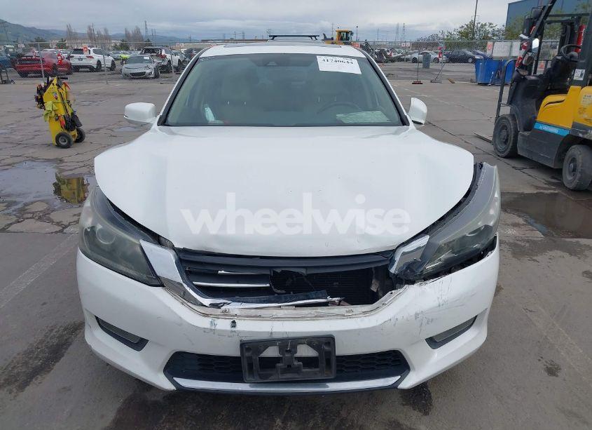 Photo 12 of 2015 Honda Accord EX-L (VIN 1HGCR2F86FA104475)