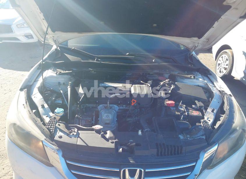 Photo 10 of 2015 Honda Accord EX-L (VIN 1HGCR2F86FA121020)