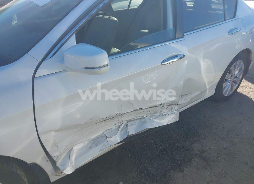 Photo 6 of 2015 Honda Accord EX-L (VIN 1HGCR2F86FA121020)