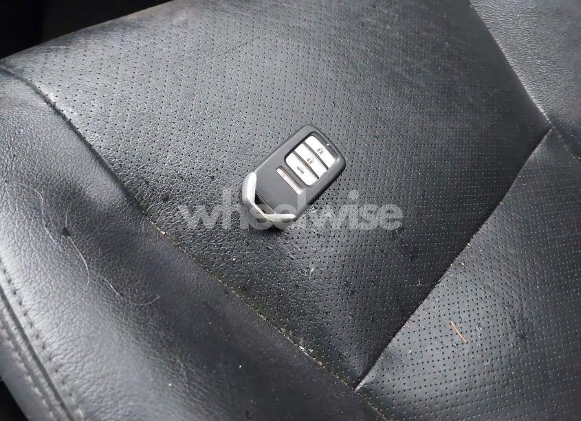 Photo 11 of 2015 Honda Accord EX-L (VIN 1HGCR2F86FA137007)