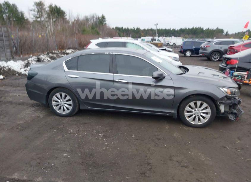 Photo 13 of 2015 Honda Accord EX-L (VIN 1HGCR2F86FA137007)