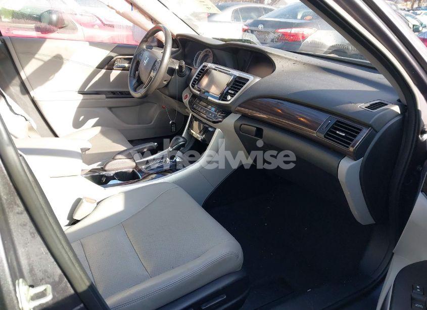 Photo 5 of 2016 Honda Accord EX-L (VIN 1HGCR2F86GA005883)