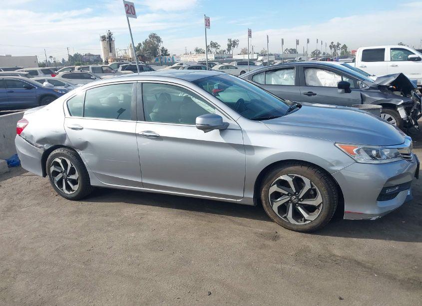 Photo 13 of 2016 Honda Accord EX-L (VIN 1HGCR2F86GA022084)