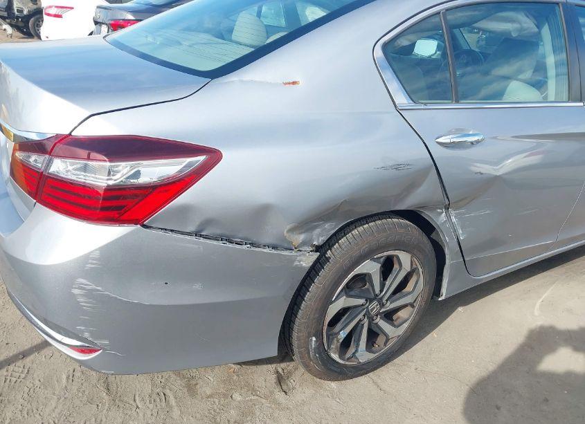 Photo 6 of 2016 Honda Accord EX-L (VIN 1HGCR2F86GA022084)