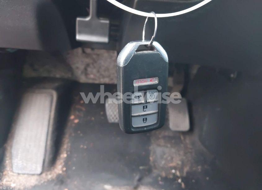 Photo 11 of 2016 Honda Accord EX-L (VIN 1HGCR2F86GA031741)