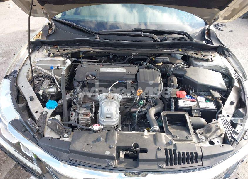 Photo 10 of 2016 Honda Accord EX-L (VIN 1HGCR2F86GA032050)