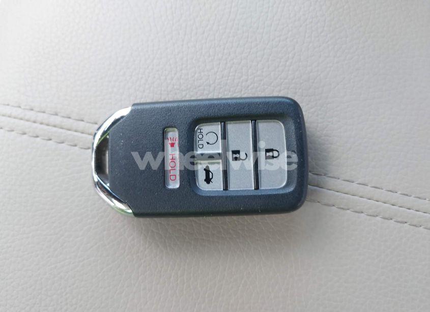 Photo 11 of 2016 Honda Accord EX-L (VIN 1HGCR2F86GA032050)