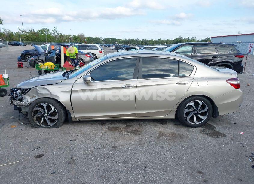 Photo 14 of 2016 Honda Accord EX-L (VIN 1HGCR2F86GA032050)