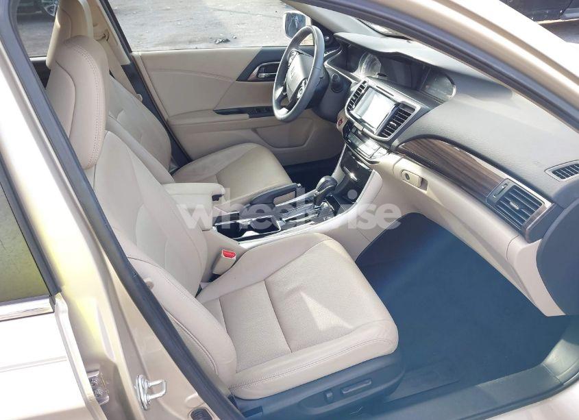 Photo 5 of 2016 Honda Accord EX-L (VIN 1HGCR2F86GA032050)