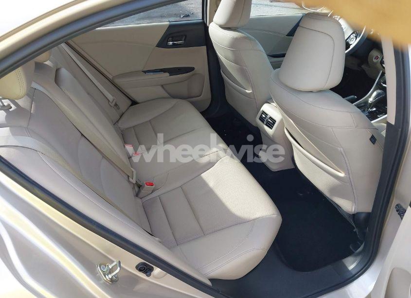 Photo 8 of 2016 Honda Accord EX-L (VIN 1HGCR2F86GA032050)