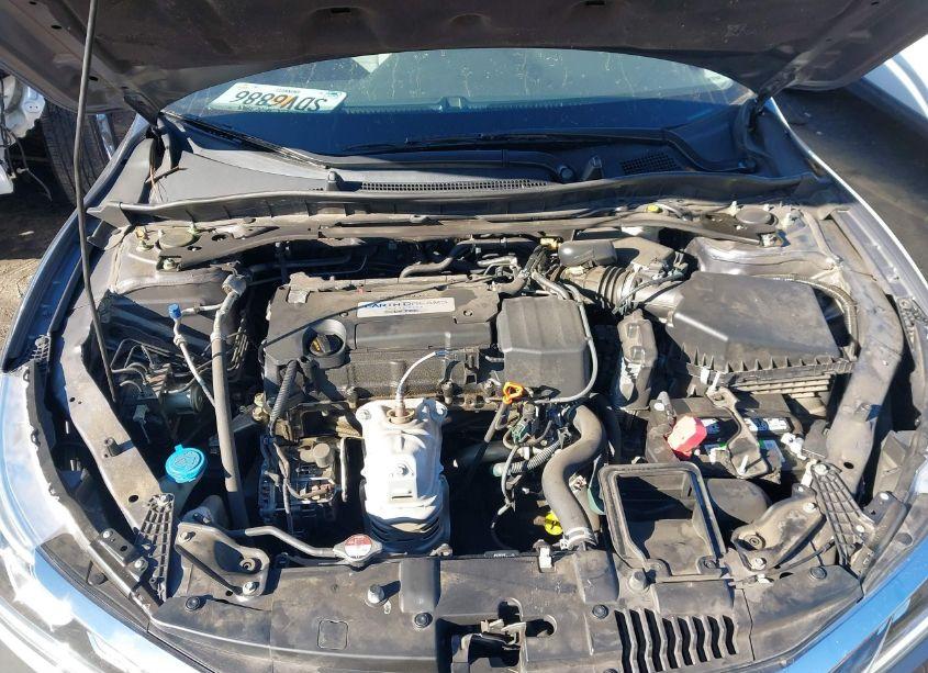 Photo 10 of 2016 Honda Accord EX-L (VIN 1HGCR2F86GA033313)