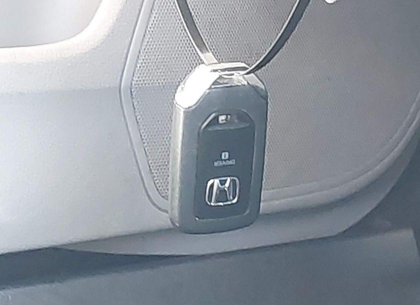 Photo 11 of 2016 Honda Accord EX-L (VIN 1HGCR2F86GA033313)