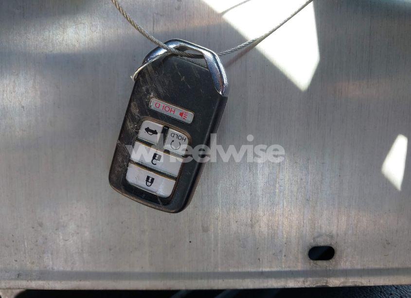 Photo 11 of 2016 Honda Accord EX-L (VIN 1HGCR2F86GA136523)