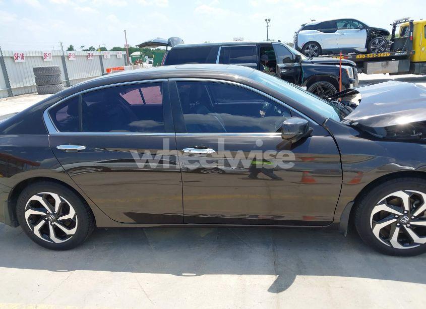 Photo 14 of 2016 Honda Accord EX-L (VIN 1HGCR2F86GA136523)