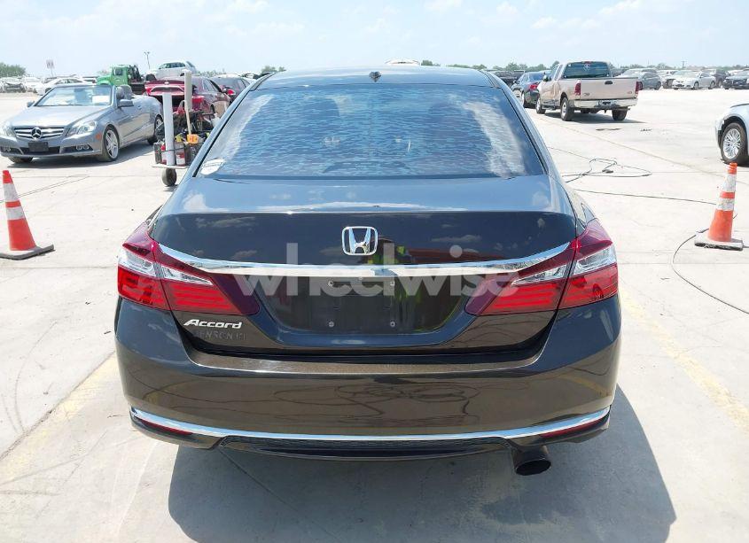 Photo 17 of 2016 Honda Accord EX-L (VIN 1HGCR2F86GA136523)