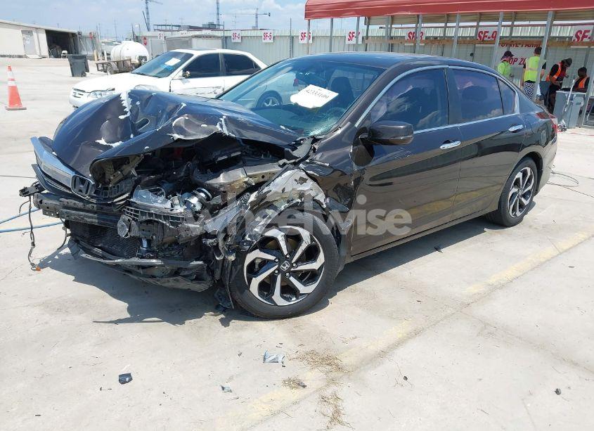 Photo 2 of 2016 Honda Accord EX-L (VIN 1HGCR2F86GA136523)