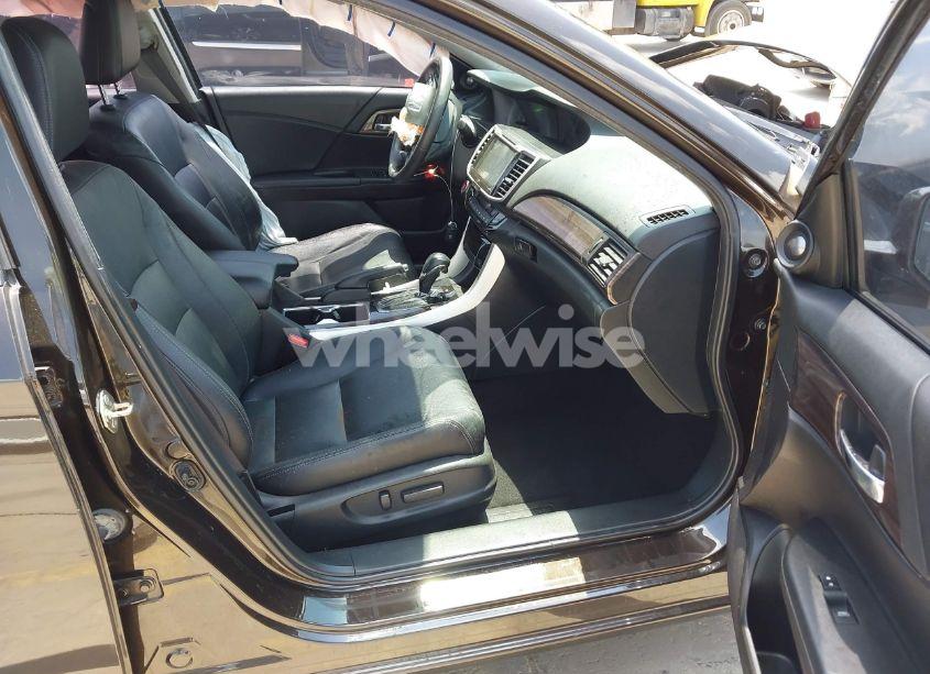 Photo 5 of 2016 Honda Accord EX-L (VIN 1HGCR2F86GA136523)