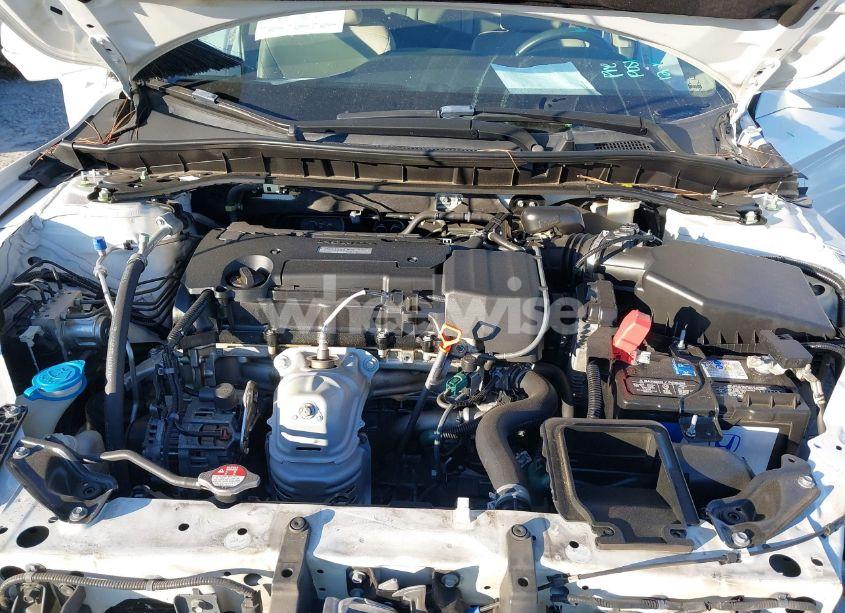 Photo 10 of 2016 Honda Accord EX-L (VIN 1HGCR2F86GA161485)