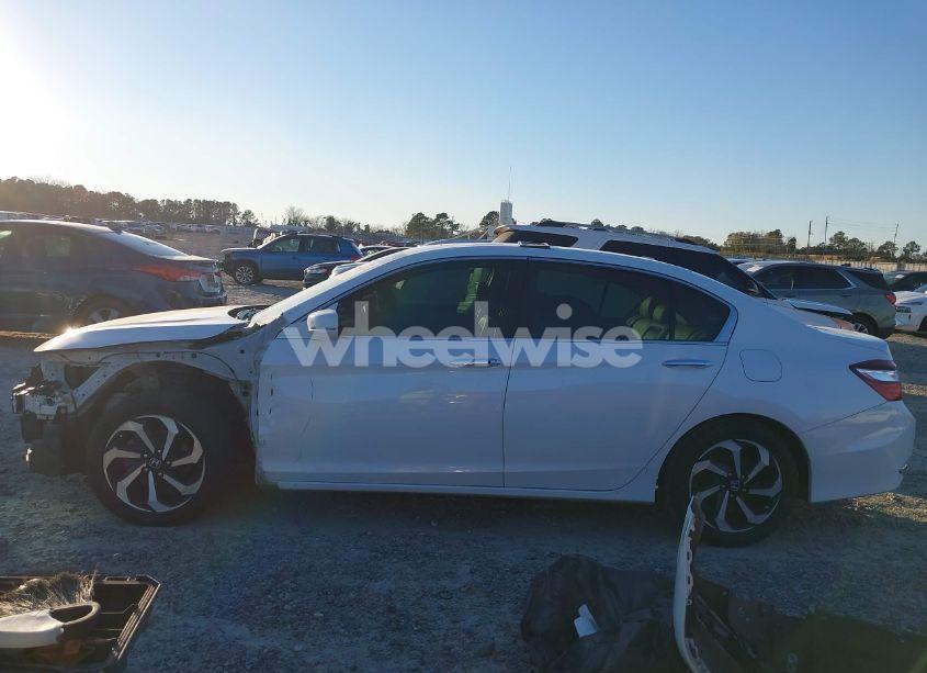 Photo 15 of 2016 Honda Accord EX-L (VIN 1HGCR2F86GA161485)