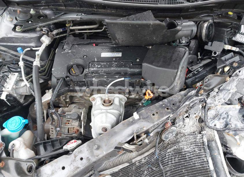 Photo 10 of 2016 Honda Accord EX-L (VIN 1HGCR2F86GA231115)