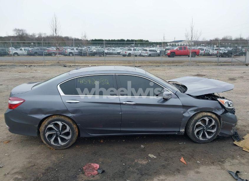 Photo 13 of 2016 Honda Accord EX-L (VIN 1HGCR2F86GA231115)