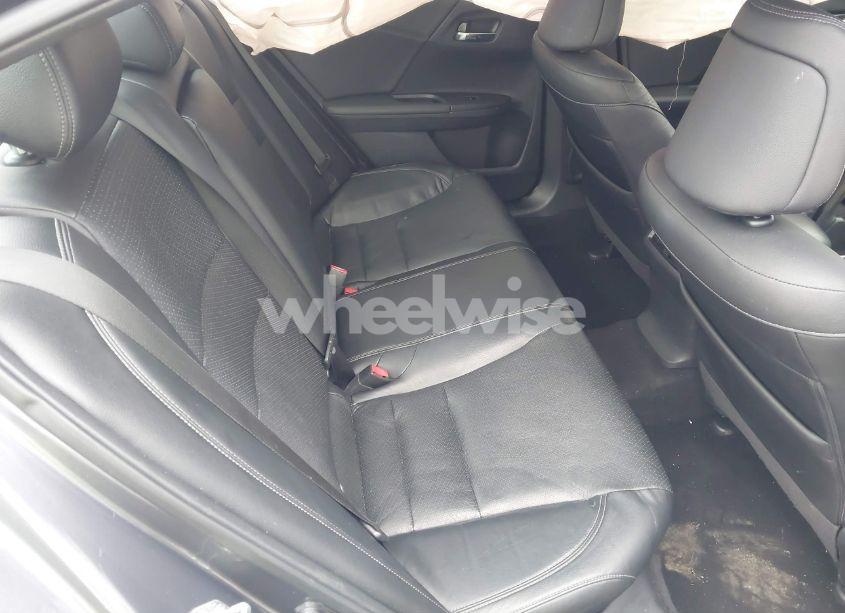 Photo 8 of 2016 Honda Accord EX-L (VIN 1HGCR2F86GA231115)